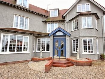 Burlington Berties Hotel