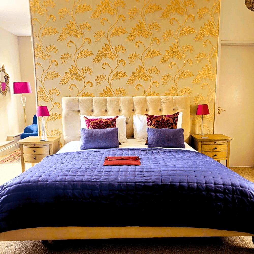 Burlington Berties Hotel